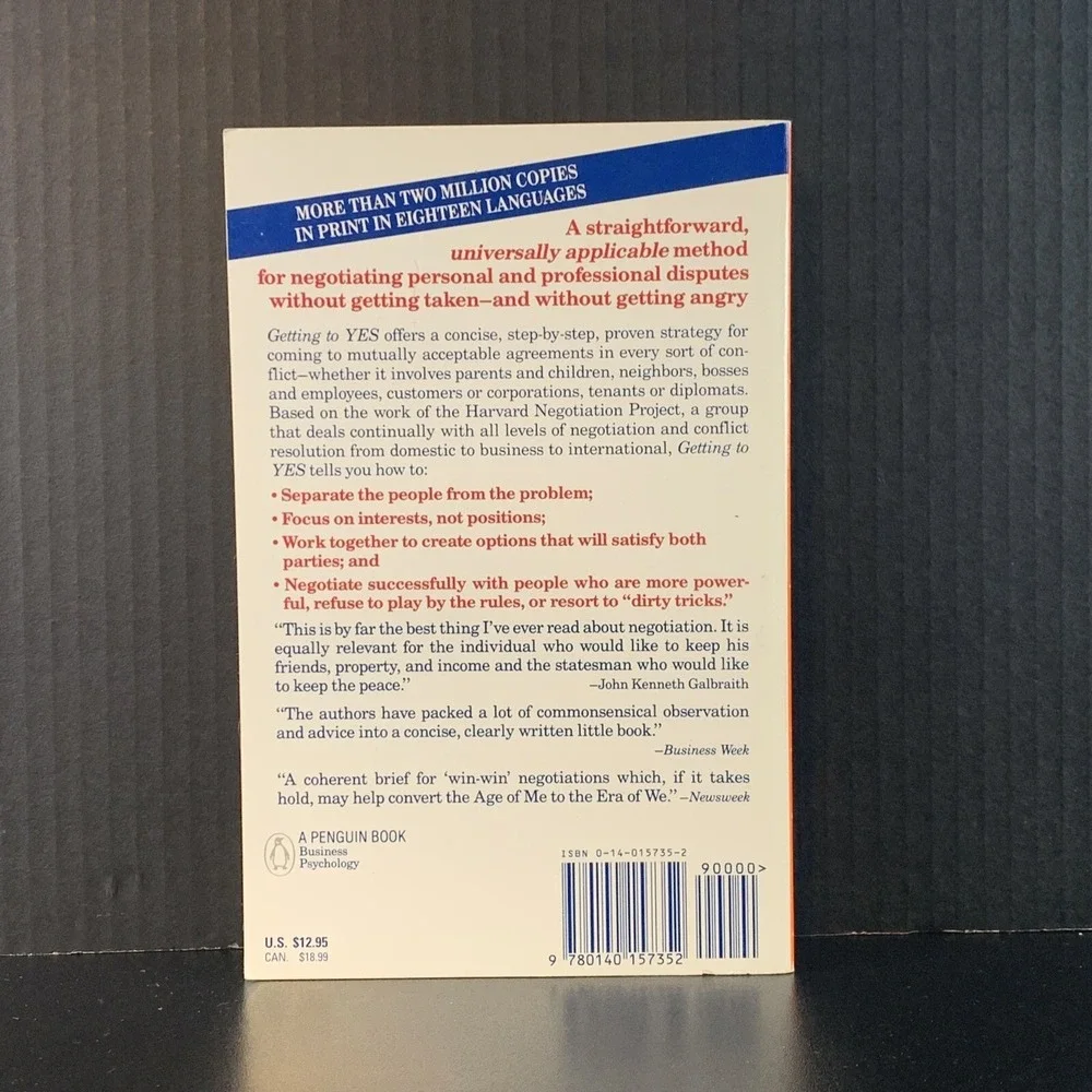 Getting to Yes : Negotiating Agreement‎ Without Giving In [Paperback 1991]